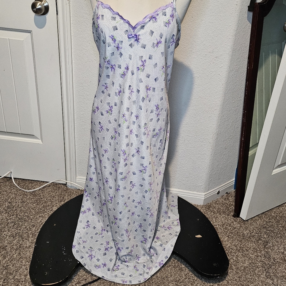 ​Prima Donna Vintage Silky Floral Chemise Nightgown - Purple & White Pajamas